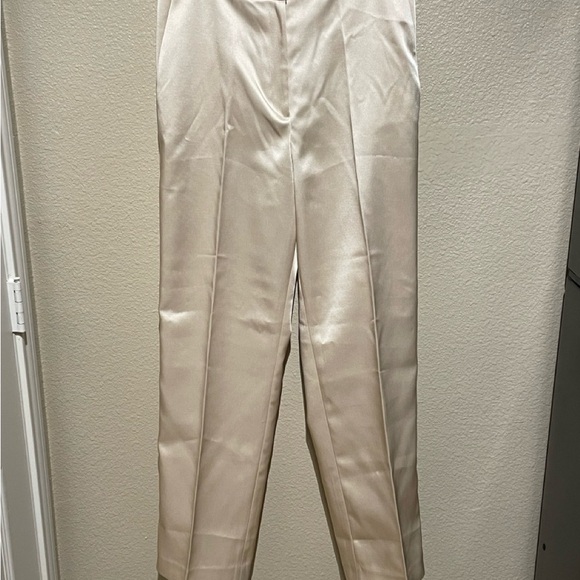 Zara beautiful dress pants - Picture 2 of 2